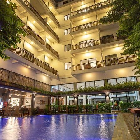 Daco Hotel 시엠리아프 외부 사진